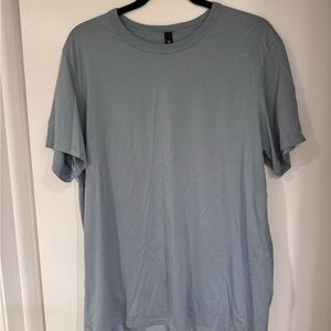 Men’s lululemon T shirt